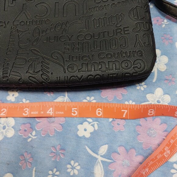 3195 Small Black Juicy Couture Crossbody Bag Purse. In Excellent Condition. - Picture 12 of 15